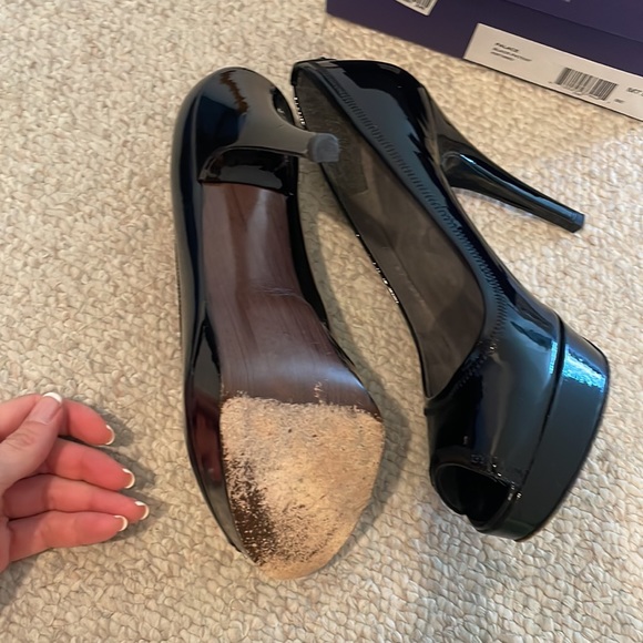 Stuart weitzman peep toe - Picture 5 of 6